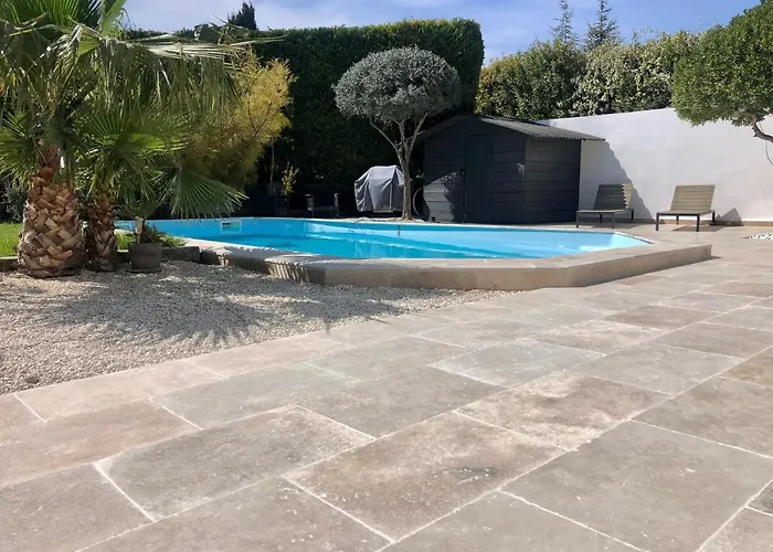 Pensjonat L'arbousier 3*